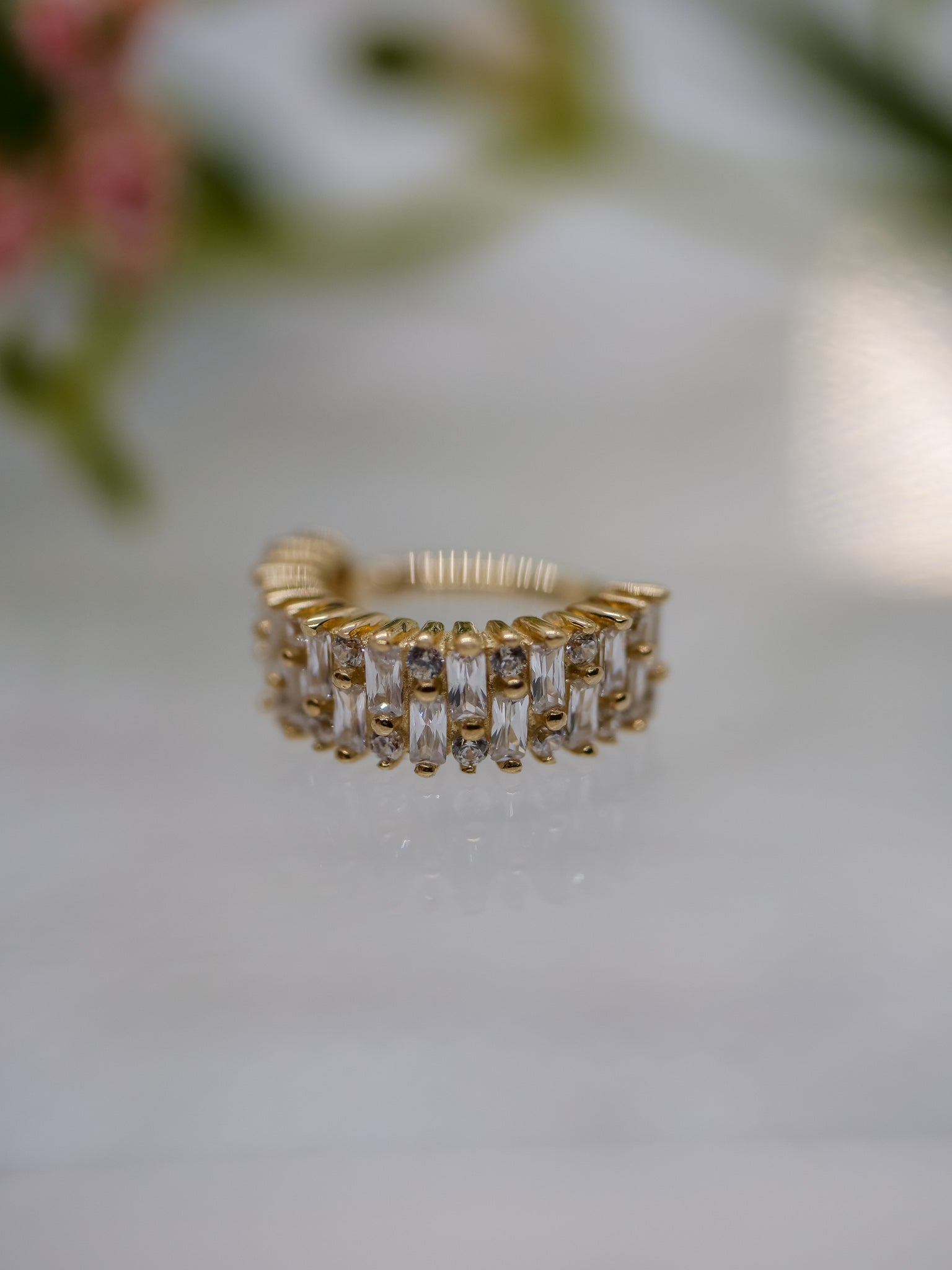 The Psychology of Sparkle: Why Jewelry Makes Us Feel Powerful