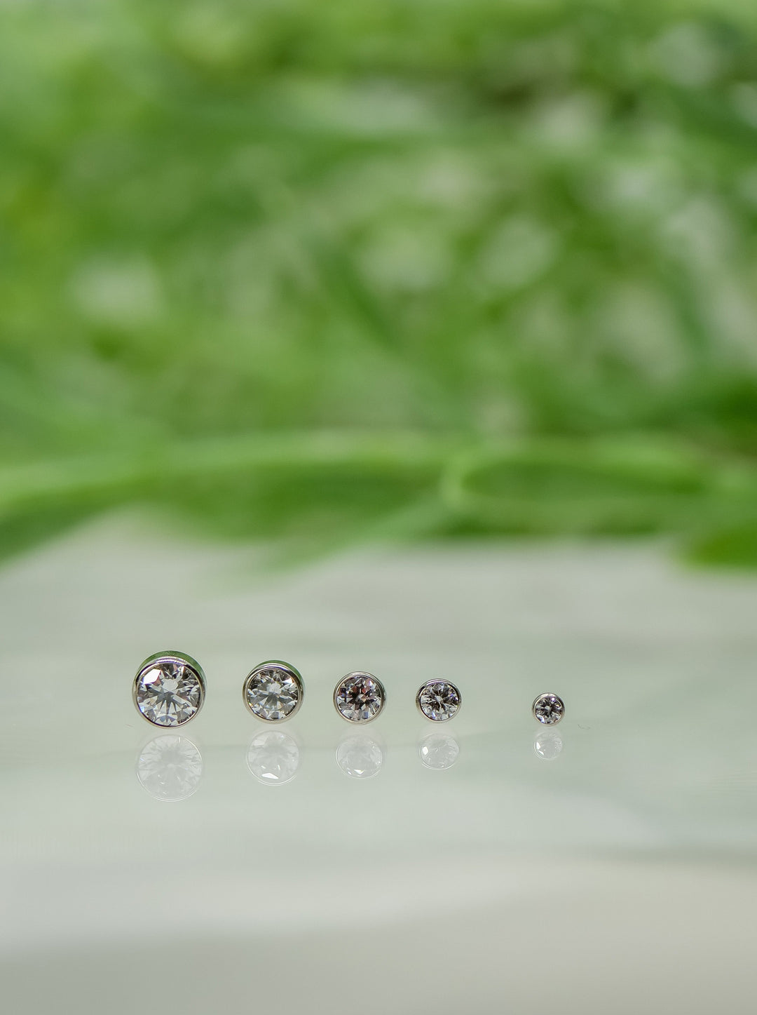 bezel set cubic zirconia clear stones set 