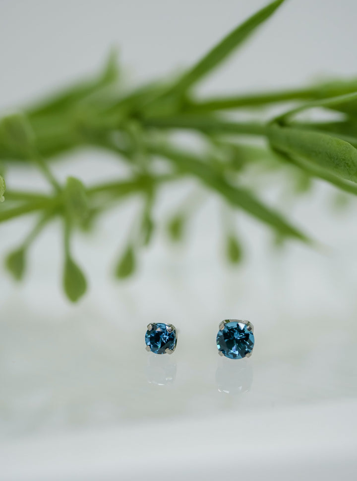 London Blue prongset gems titanium jewelry